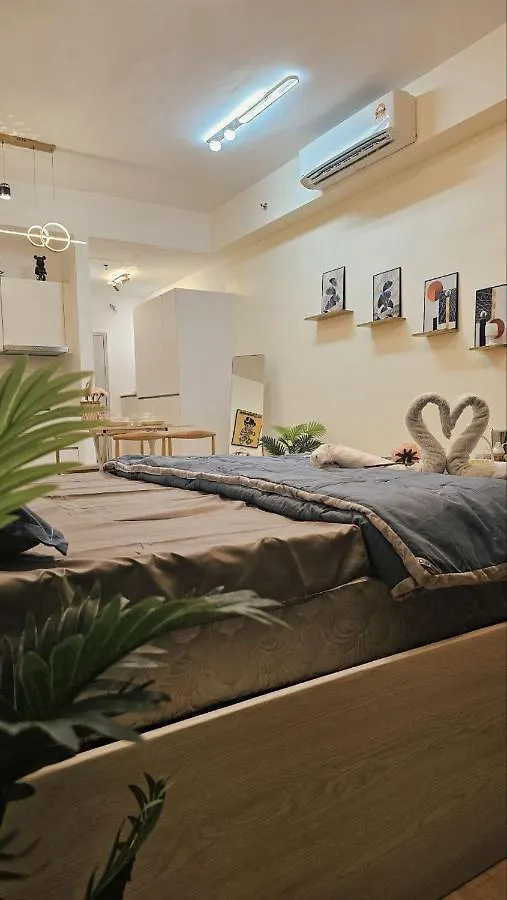 Klcc View With Balcony Chambers Suites Kl 쿠알라룸푸르