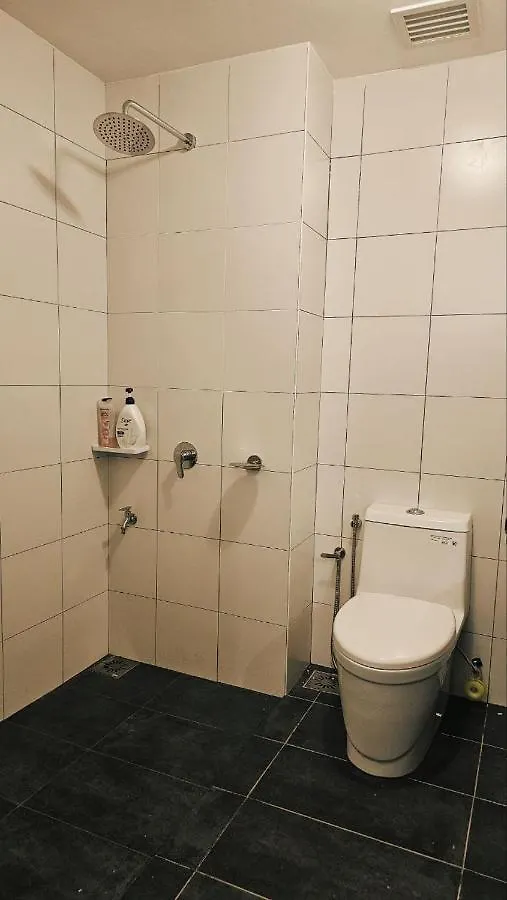 Klcc View With Balcony Chambers Suites Kl 쿠알라룸푸르