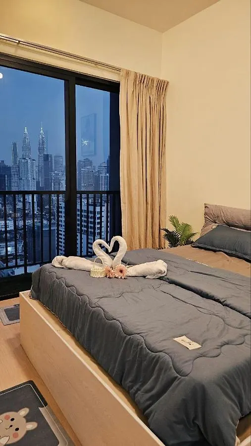 Apartment Klcc View With Balcony Chambers Suites Kl Kuala Lumpur Malaysia