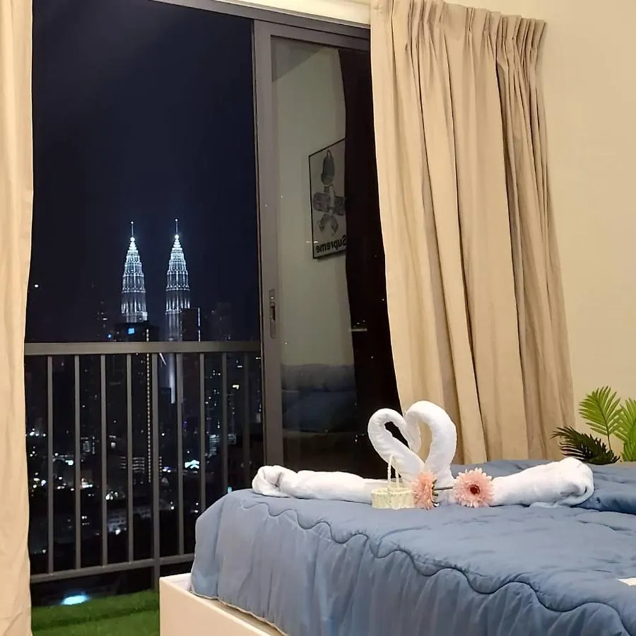 Klcc View With Balcony Chambers Suites Kl Kuala Lumpur 0*,  Malaysia